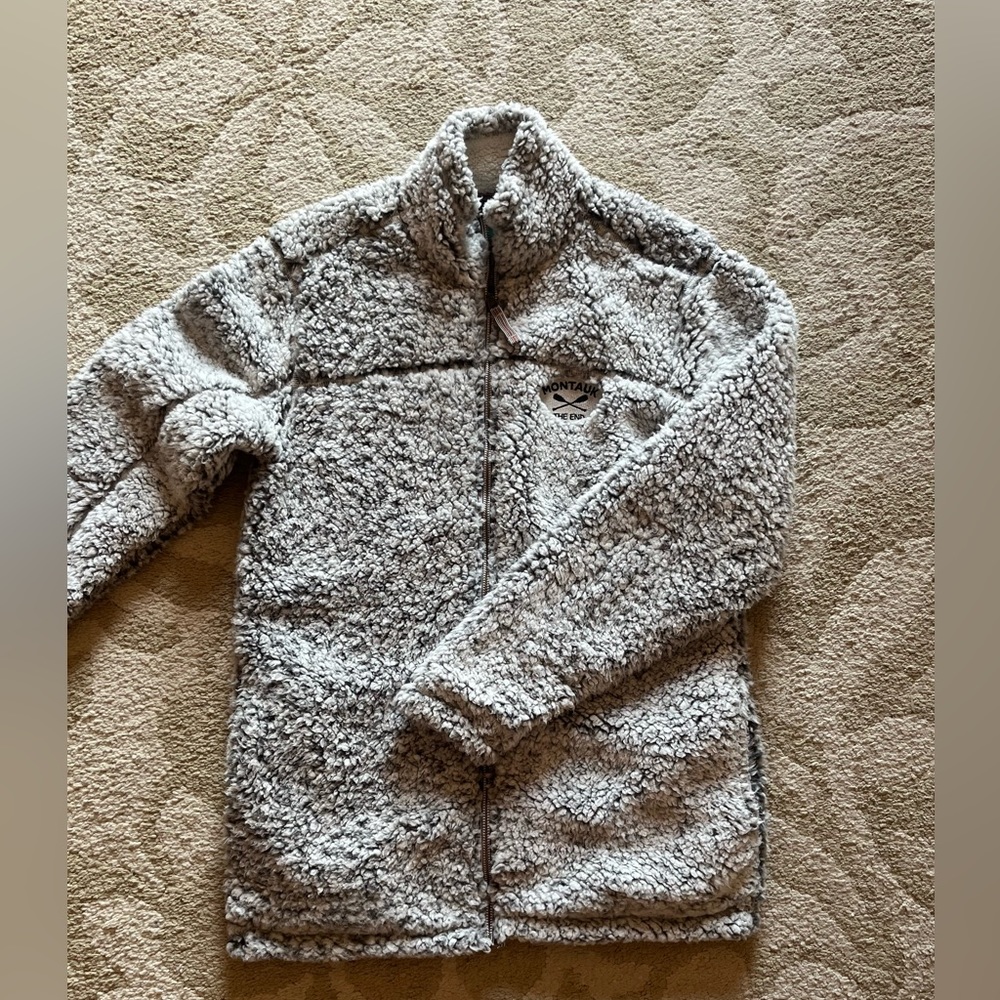 montauk fluffy zip up